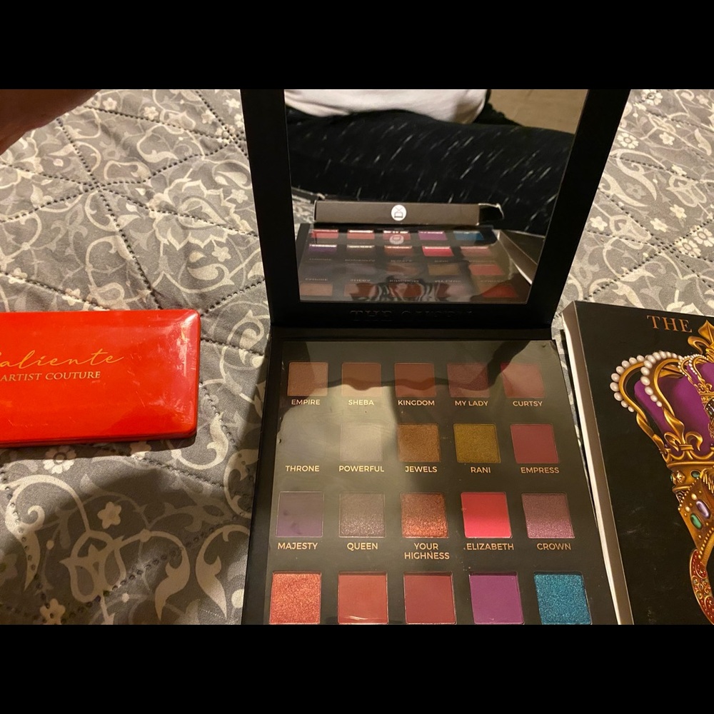 Eloise eyeshadow palette